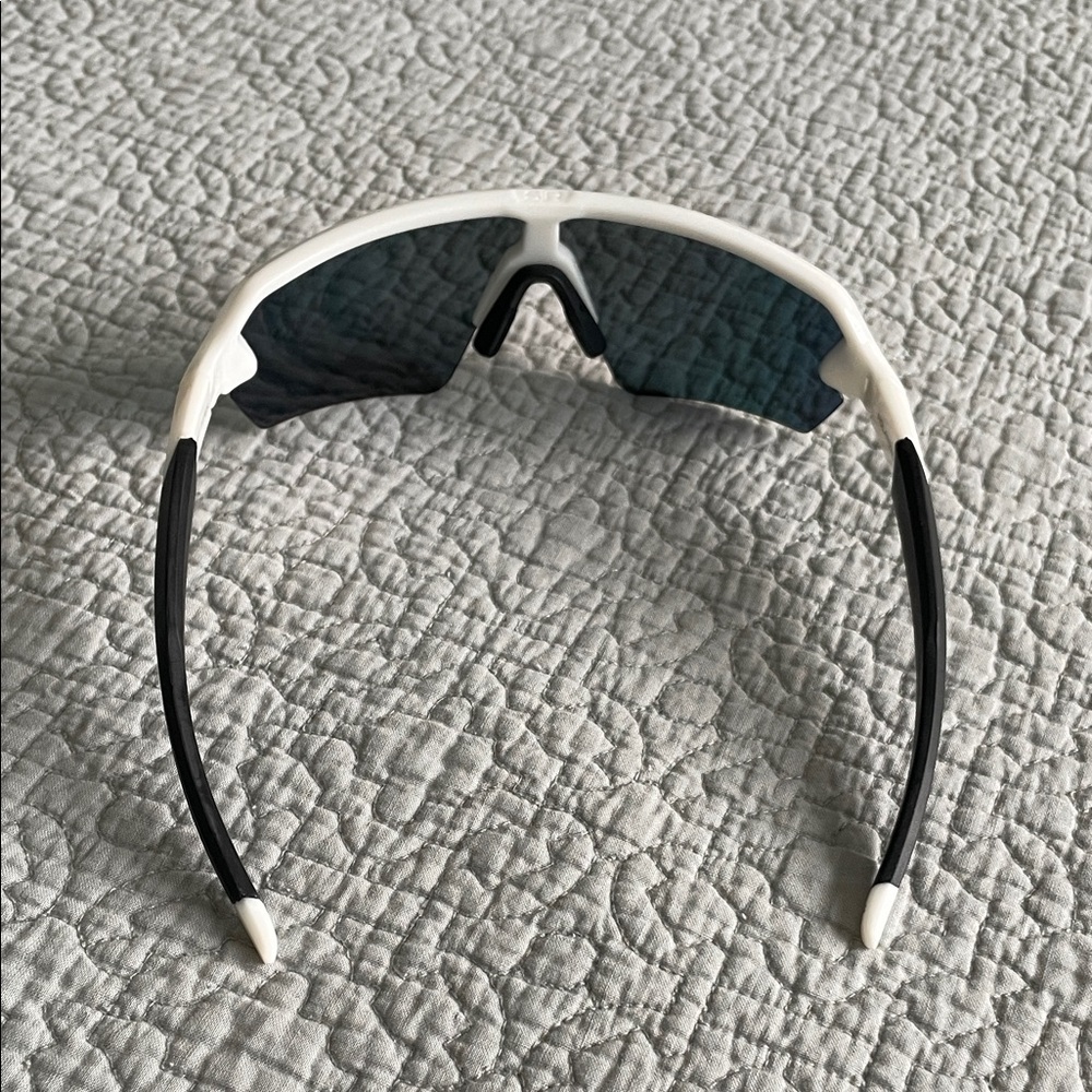 White Frame ShadyRays Polarized Sports Sunglasses Rainbow Mirrored Lens - Picture 5 of 9